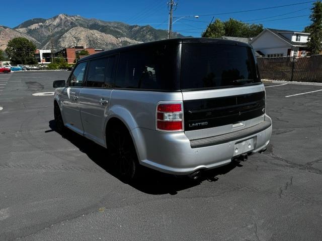 Vehicle Photograph