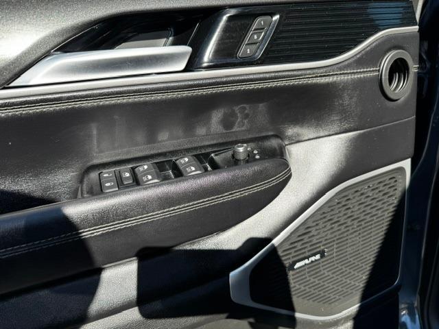 Vehicle Photograph