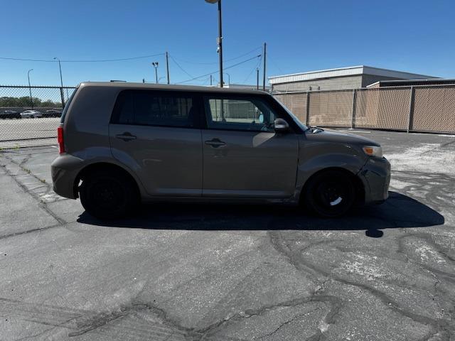 Vehicle Photograph